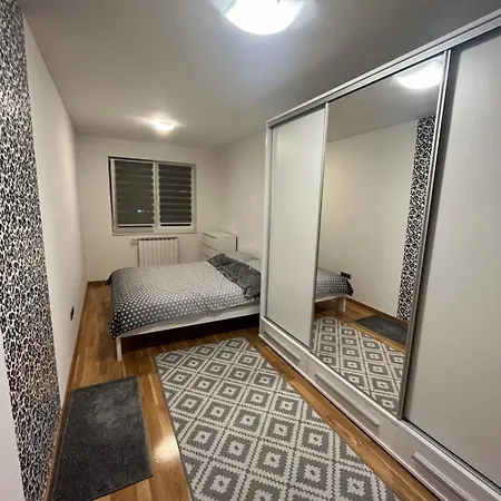 Apartman Bulevar Apartament *